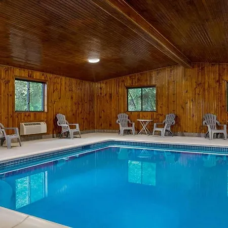 Super 8 By Wyndham Grove City 